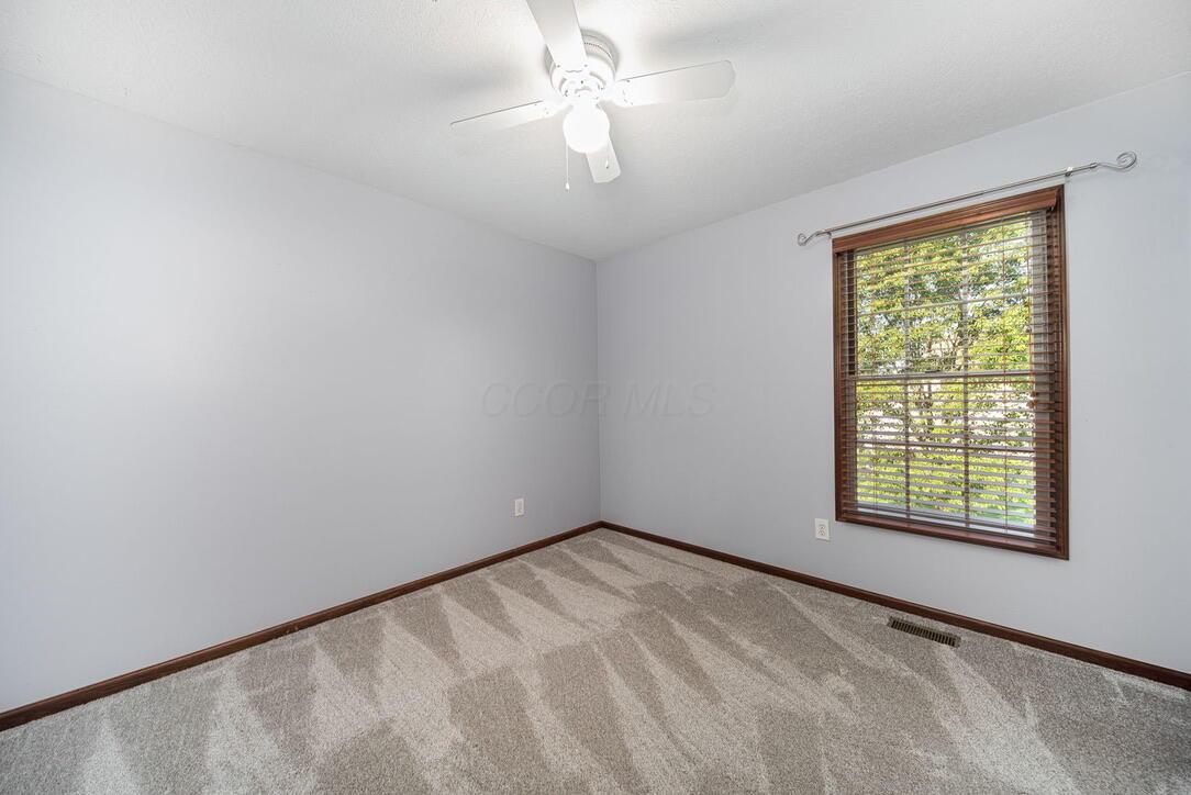 3161 Walkerview Drive, Hilliard, Ohio image 37