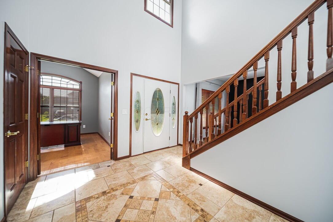 3161 Walkerview Drive, Hilliard, Ohio image 6