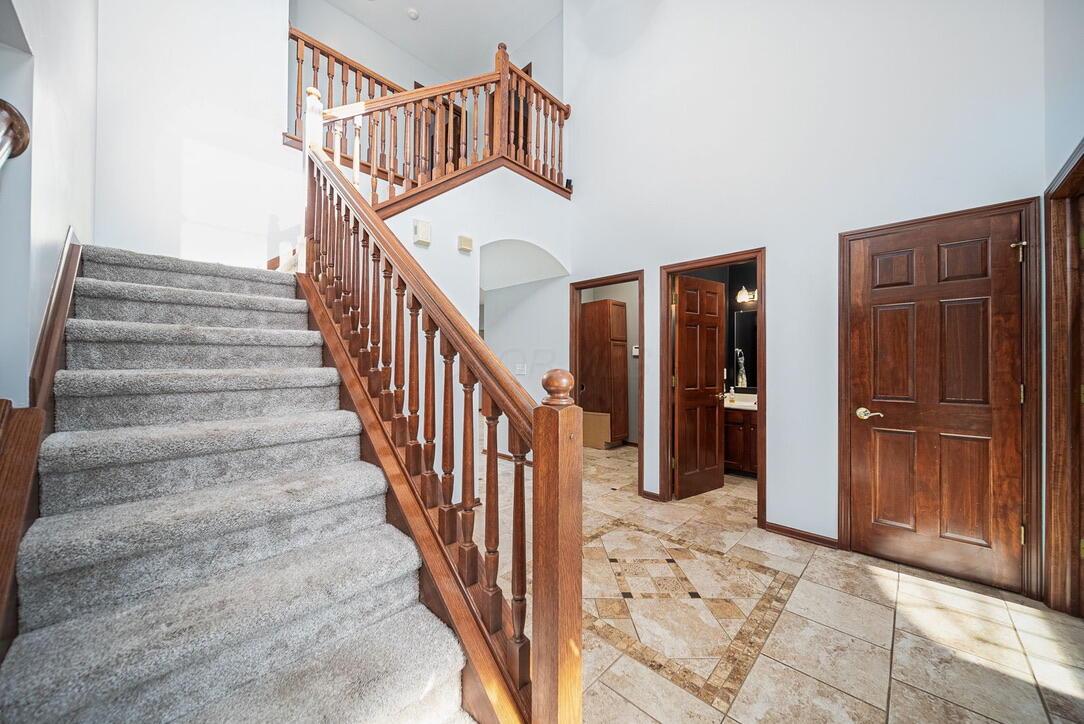 3161 Walkerview Drive, Hilliard, Ohio image 12
