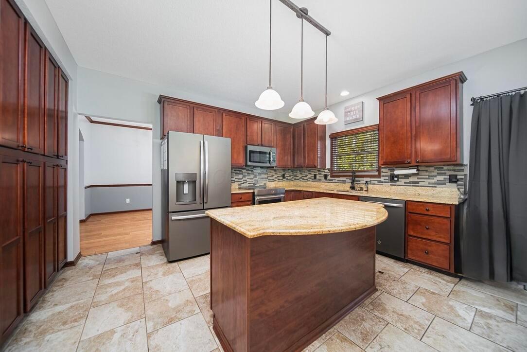 3161 Walkerview Drive, Hilliard, Ohio image 23