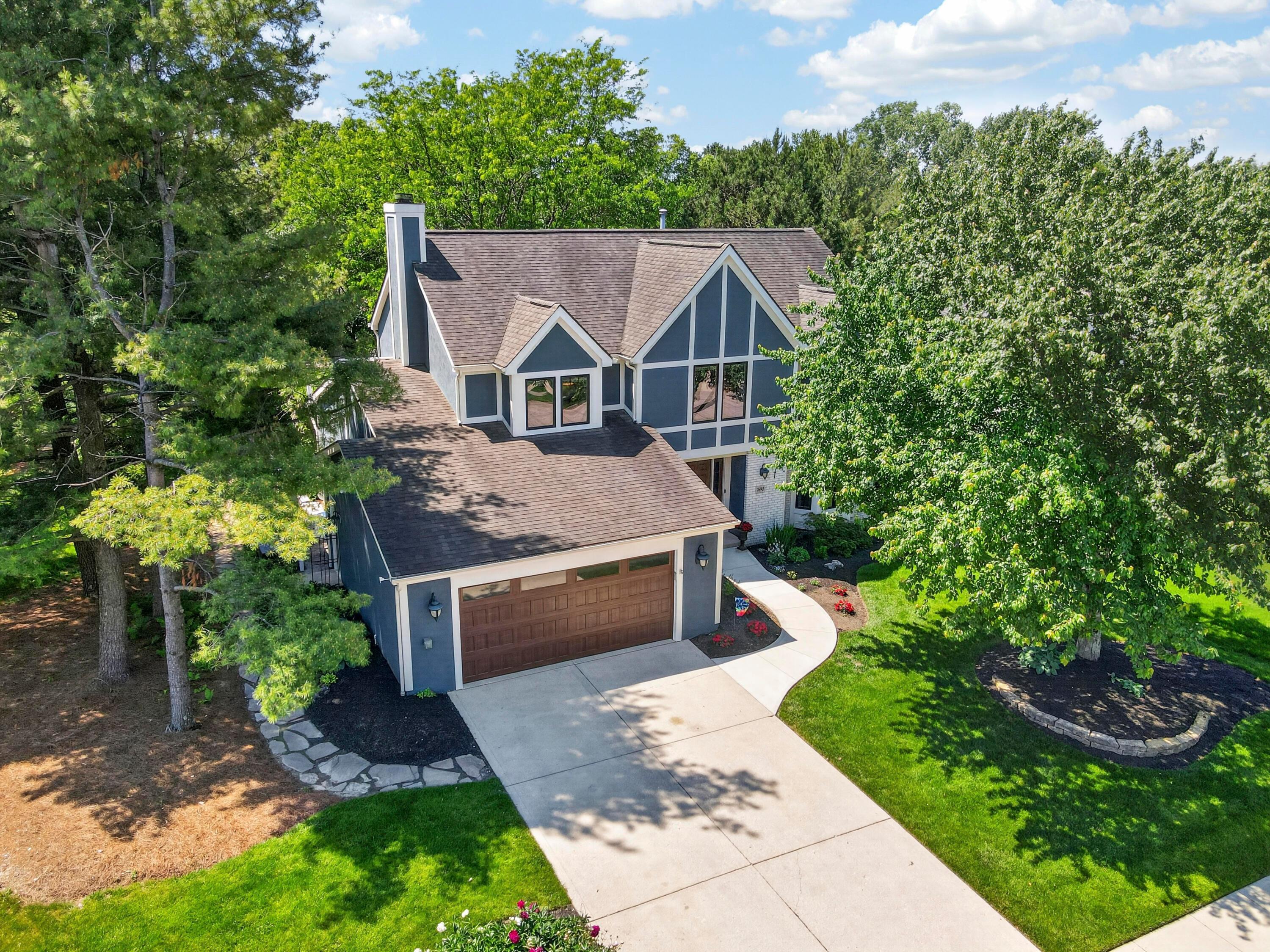 7690 Godfrey Circle