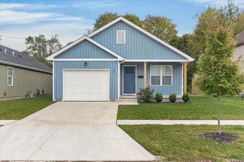 Tiny photo for 32 Maple Street, Jeffersonville, OH 43128 (MLS # 226040320)