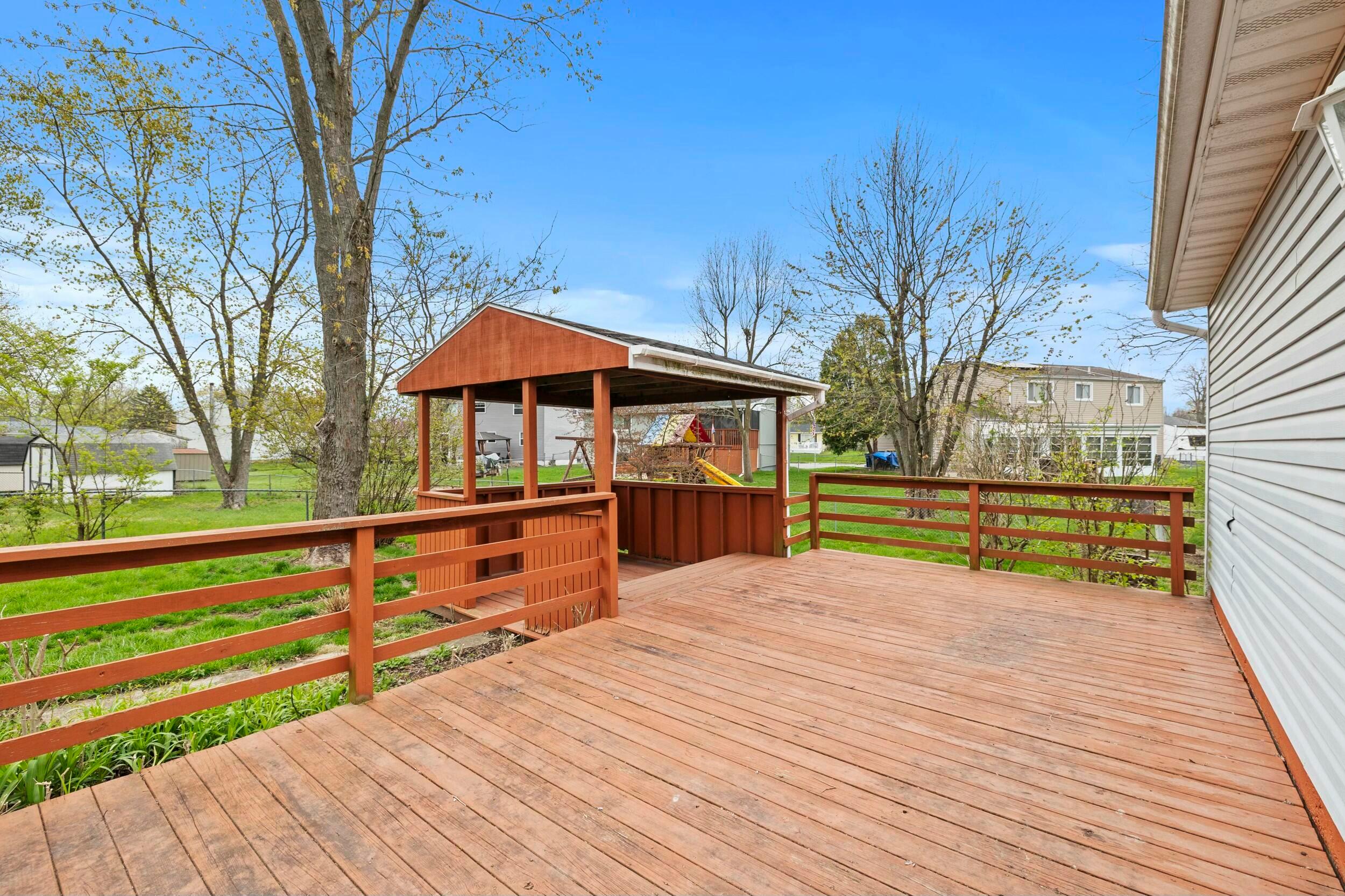 2645 Blue Rock Boulevard, Grove City, Ohio image 38