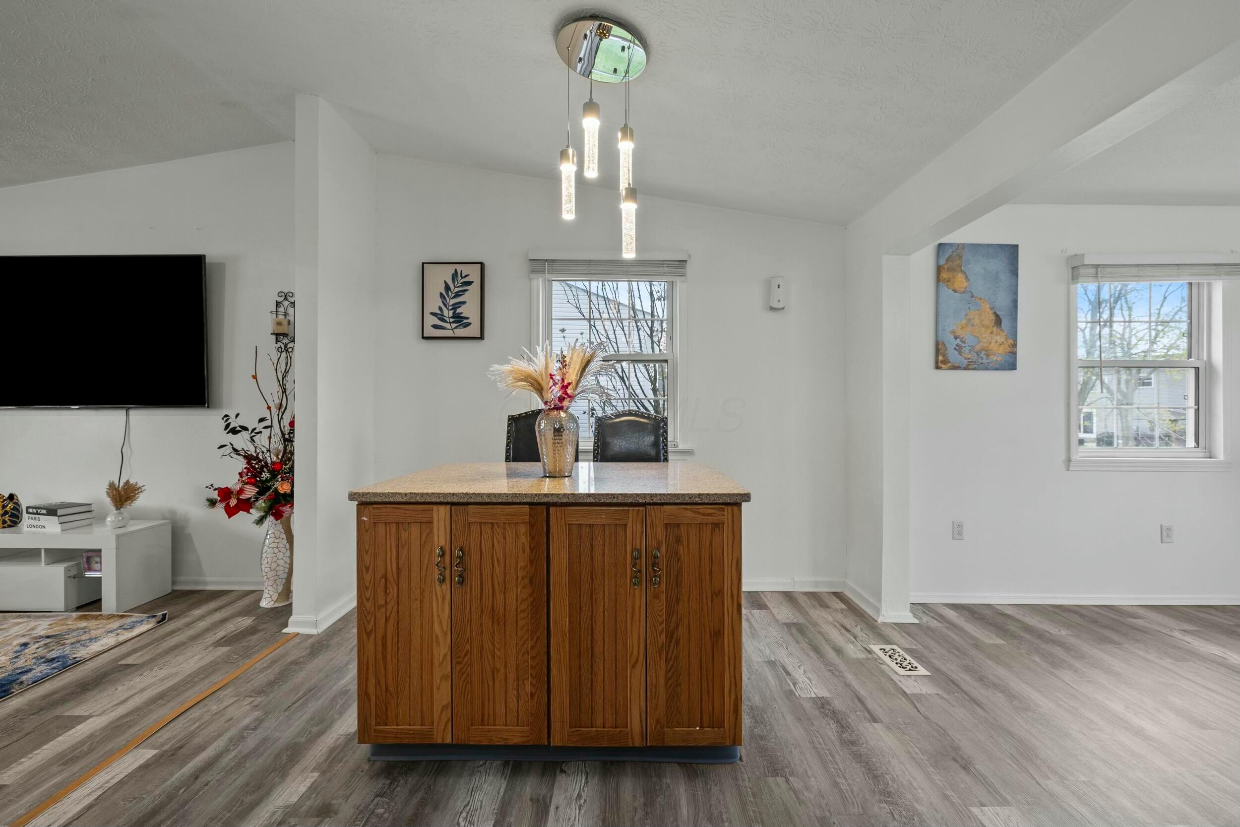 2645 Blue Rock Boulevard, Grove City, Ohio image 31