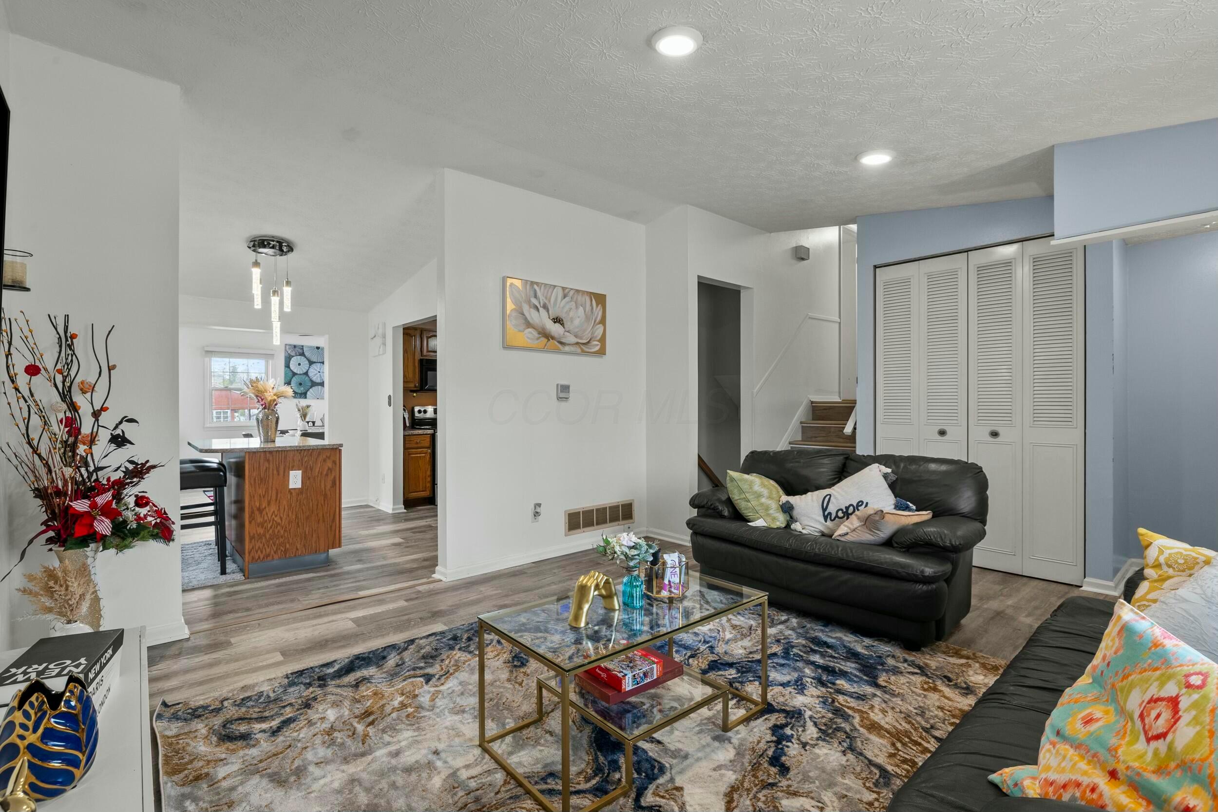 2645 Blue Rock Boulevard, Grove City, Ohio image 33