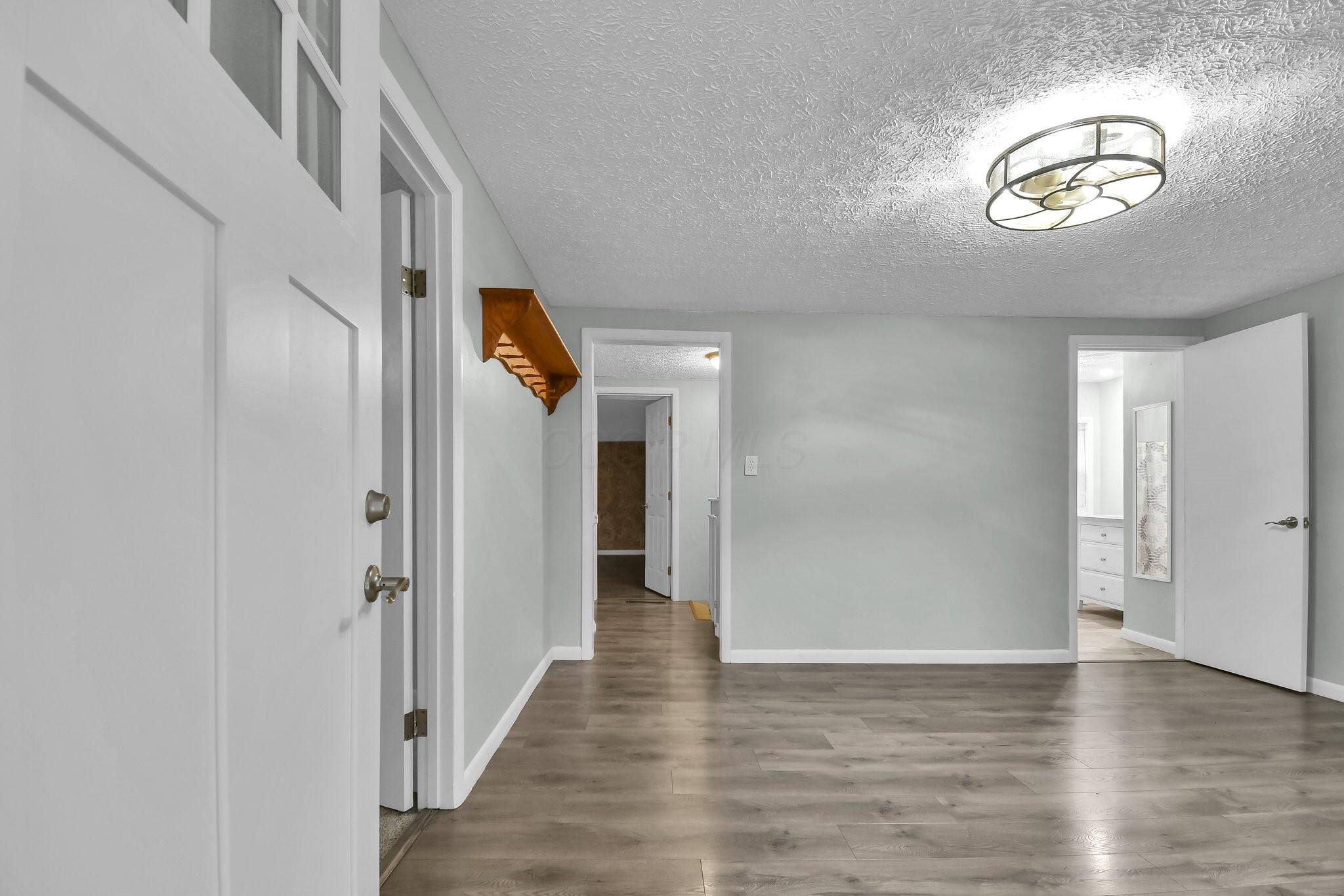 8091 Jacksontown Road, Heath, Ohio image 3