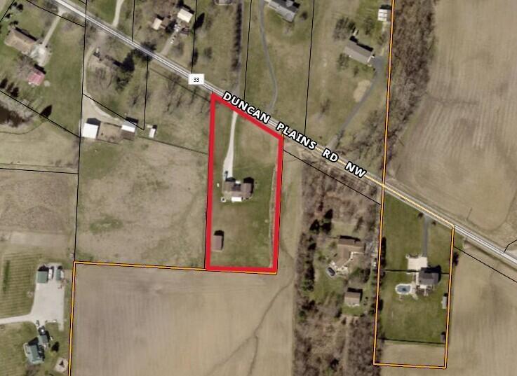 12099 Duncan Plains Road NW