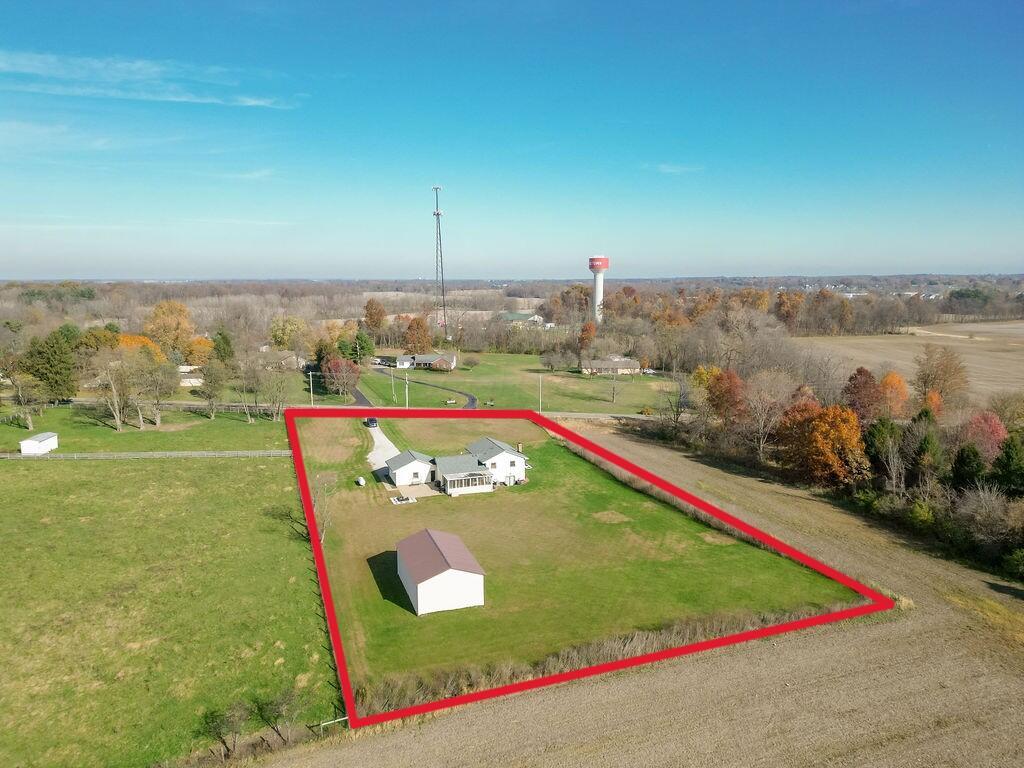 12099 Duncan Plains Road NW