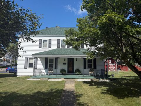 Photo of 4383 Lancaster Avenue, Columbus, OH 43207 (MLS # 225032235)