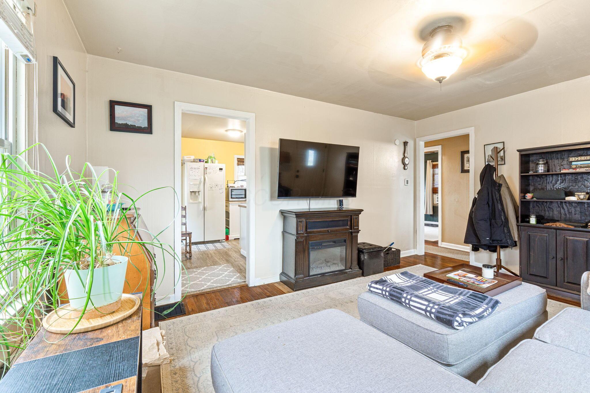 1231 Lenore Avenue, Columbus, Ohio image 9