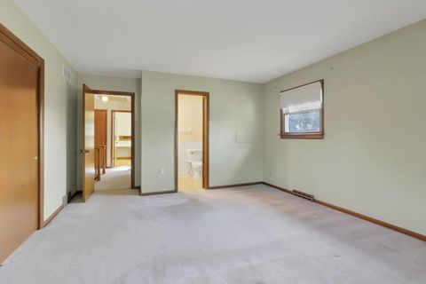 Tiny photo for 8869 Chevington Chase Drive, Pickerington, OH 43147 (MLS # 225037541)
