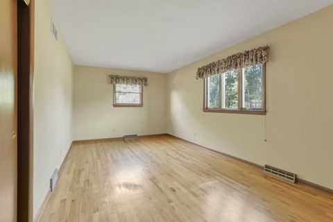 Tiny photo for 8869 Chevington Chase Drive, Pickerington, OH 43147 (MLS # 225037541)
