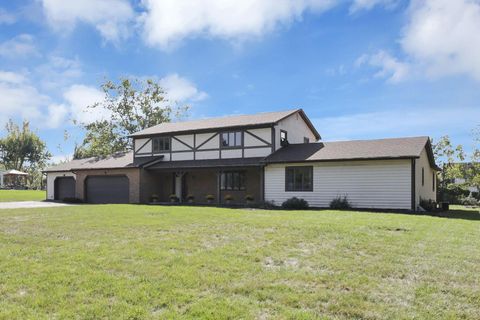 Tiny photo for 8869 Chevington Chase Drive, Pickerington, OH 43147 (MLS # 225037541)