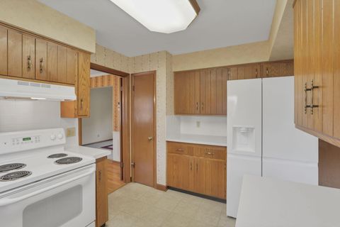Tiny photo for 8869 Chevington Chase Drive, Pickerington, OH 43147 (MLS # 225037541)