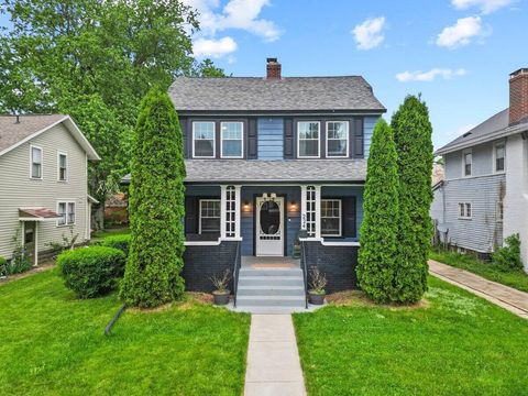 Photo of 224 Rugg Avenue, Newark, OH 43055 (MLS # 226014285)