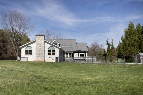 Tiny photo for 13750 Fancher Road, Westerville, OH 43082 (MLS # 226009241)