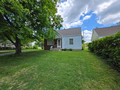 Photo of 3250 Dresden Street, Columbus, OH 43224 (MLS # 226023516)