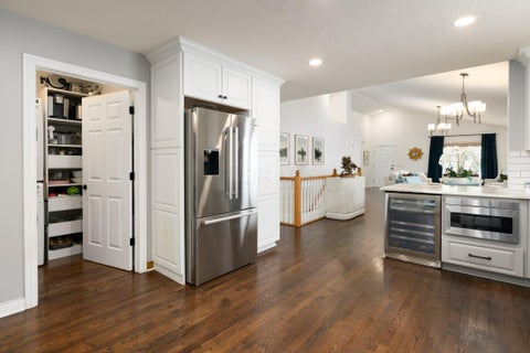 Tiny photo for 6924 Joysmith Circle, New Albany, OH 43054 (MLS # 226035689)