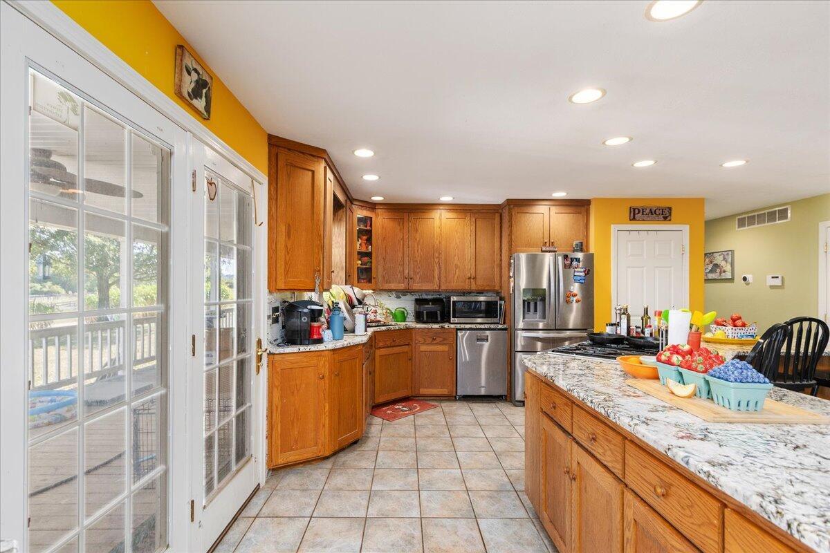 7233 National Road, Thornville, Ohio image 15