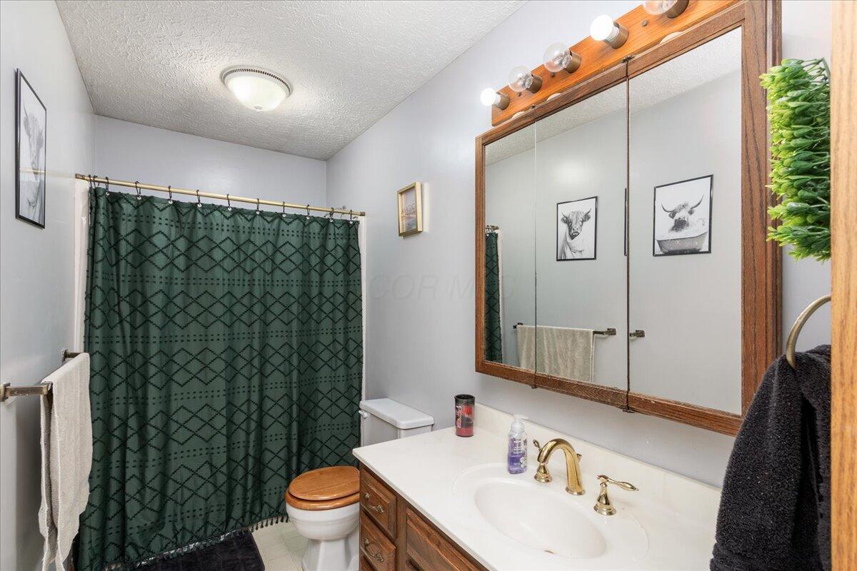 7233 National Road, Thornville, Ohio image 36