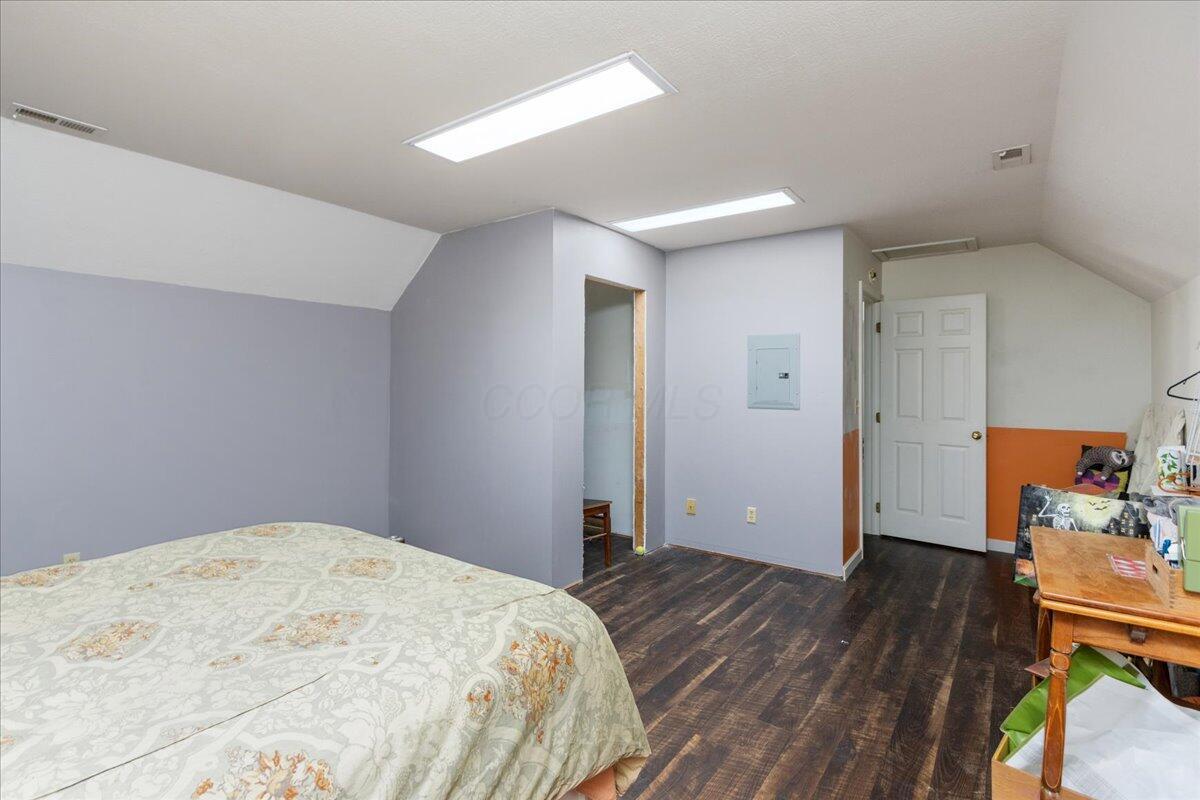7233 National Road, Thornville, Ohio image 27