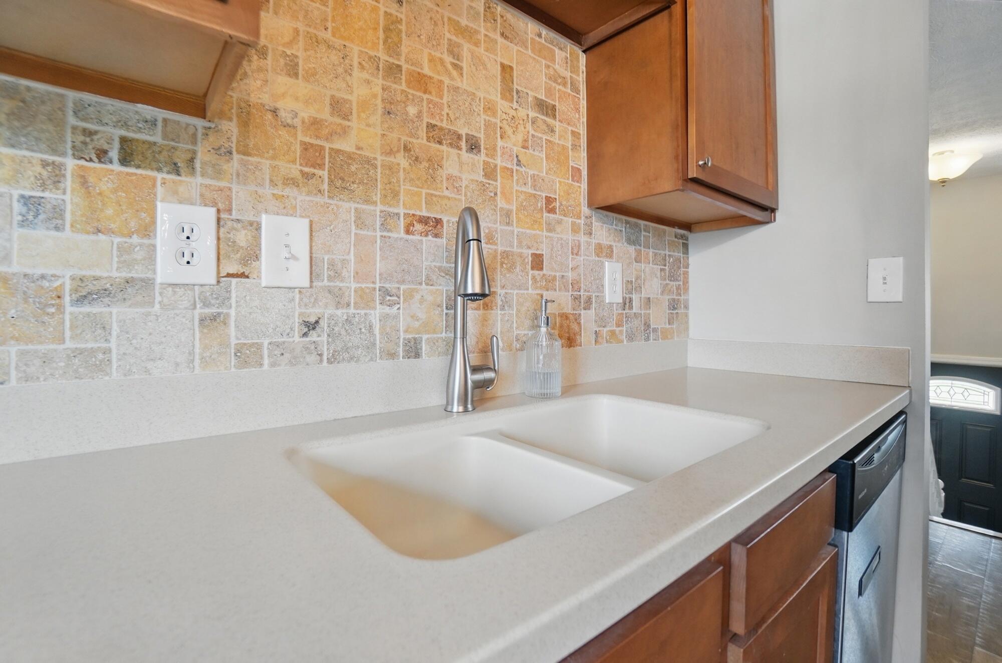 7300 Daugherty Drive, Reynoldsburg, Ohio image 19