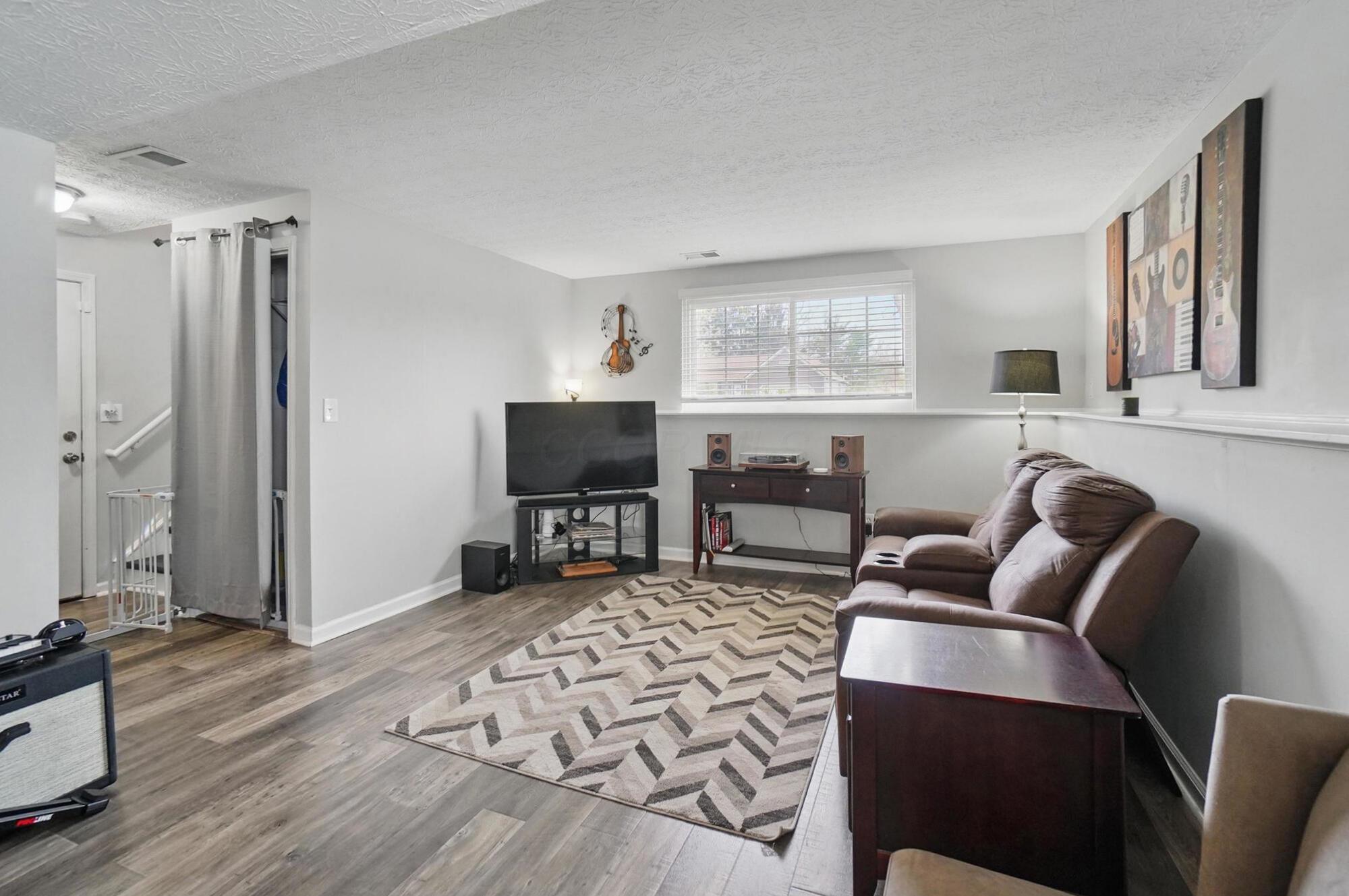 7300 Daugherty Drive, Reynoldsburg, Ohio image 27