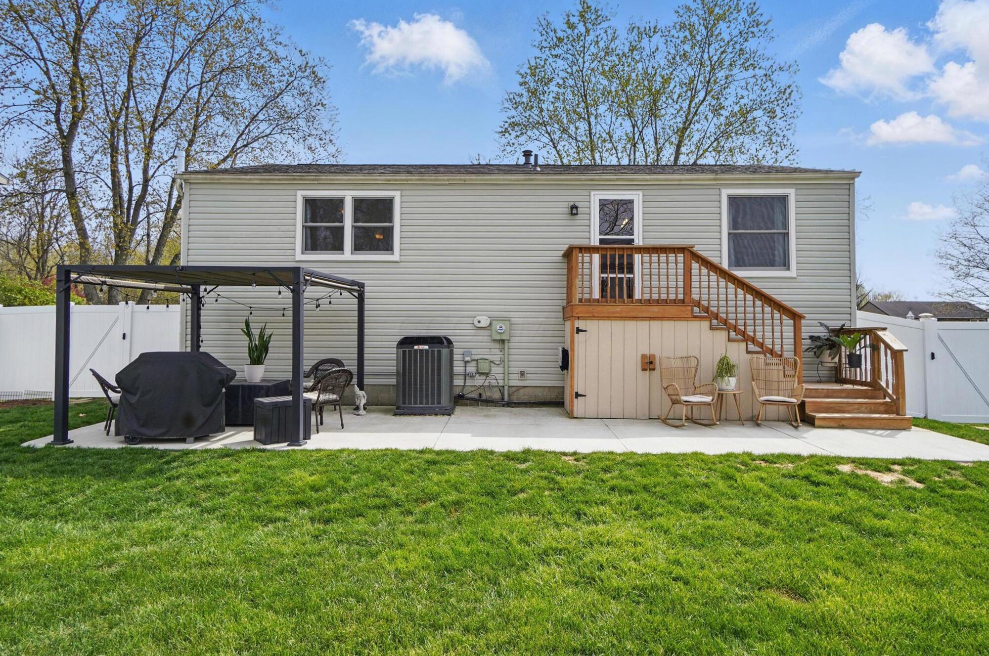 7300 Daugherty Drive, Reynoldsburg, Ohio image 32