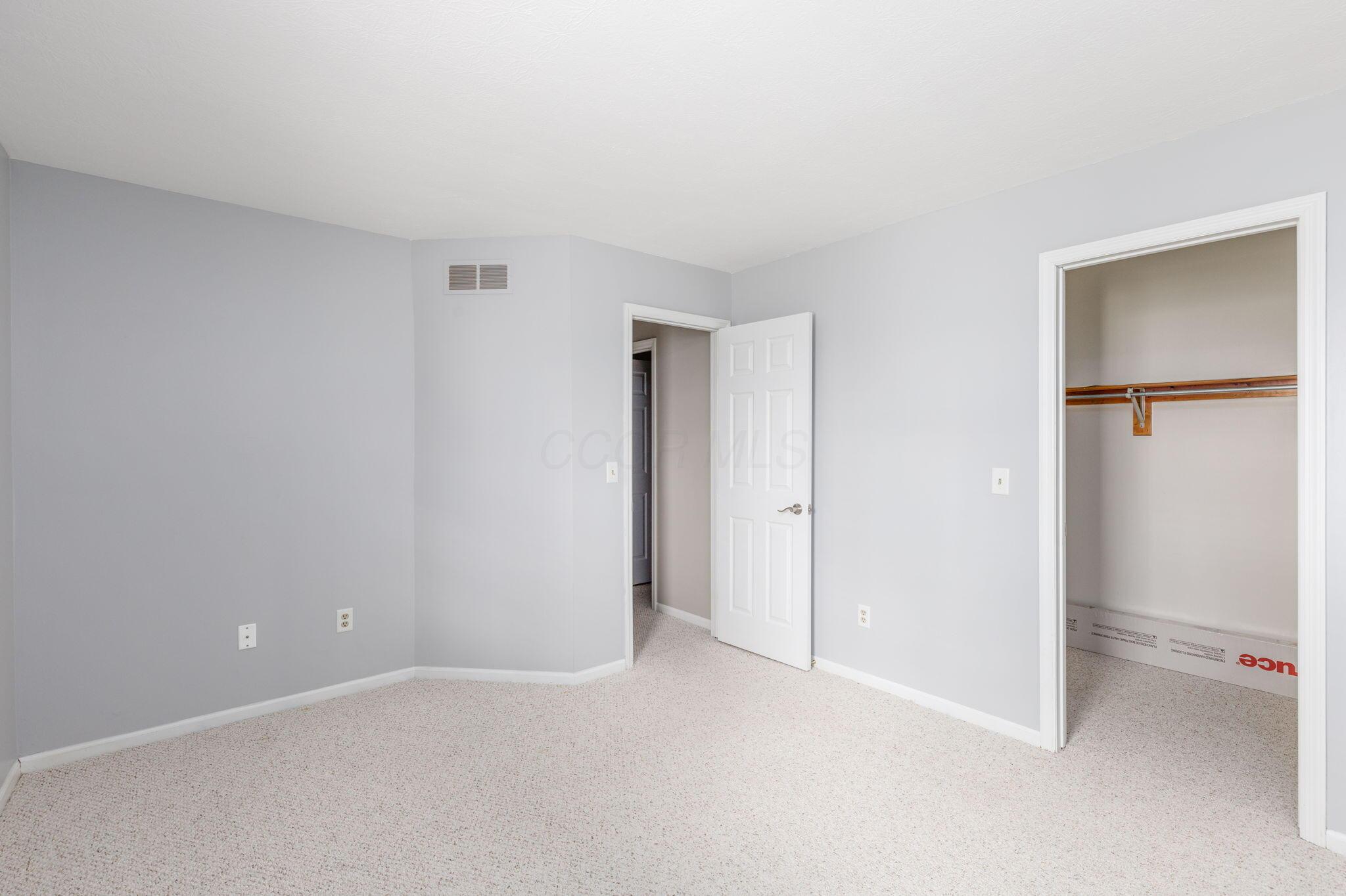 201 Deer Cross Lane, Powell, Ohio image 30
