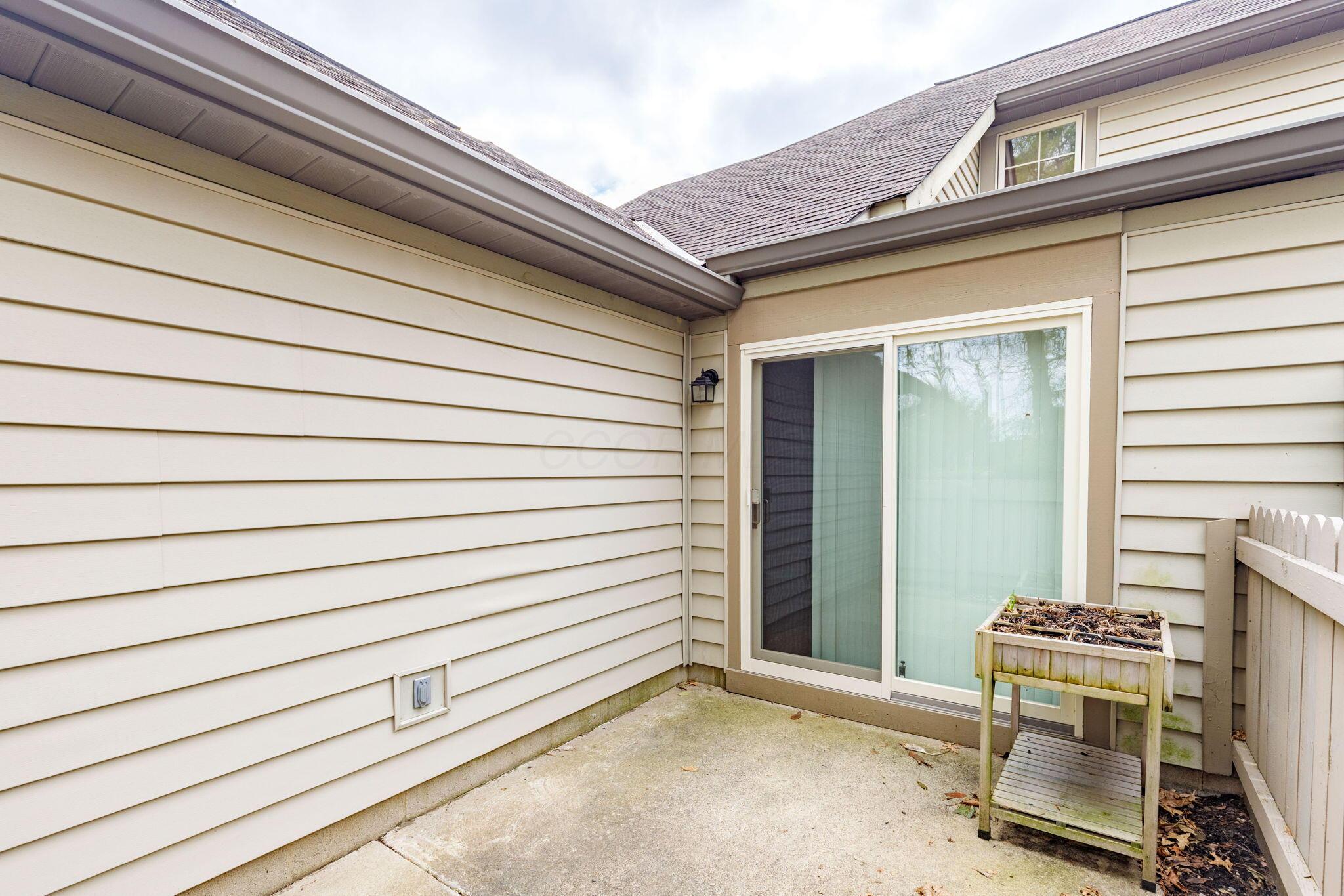 201 Deer Cross Lane, Powell, Ohio image 35