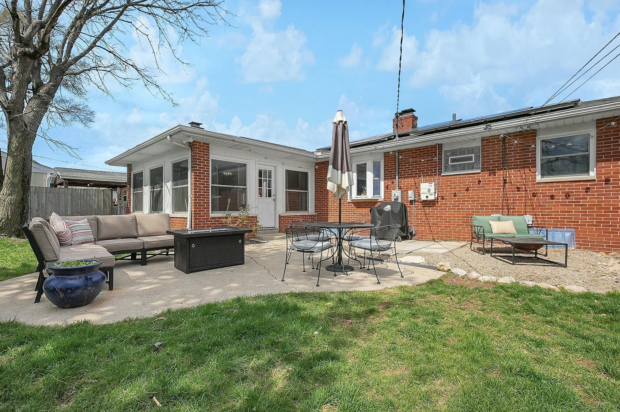 2715 Melane Avenue, Grove City, Ohio image 4