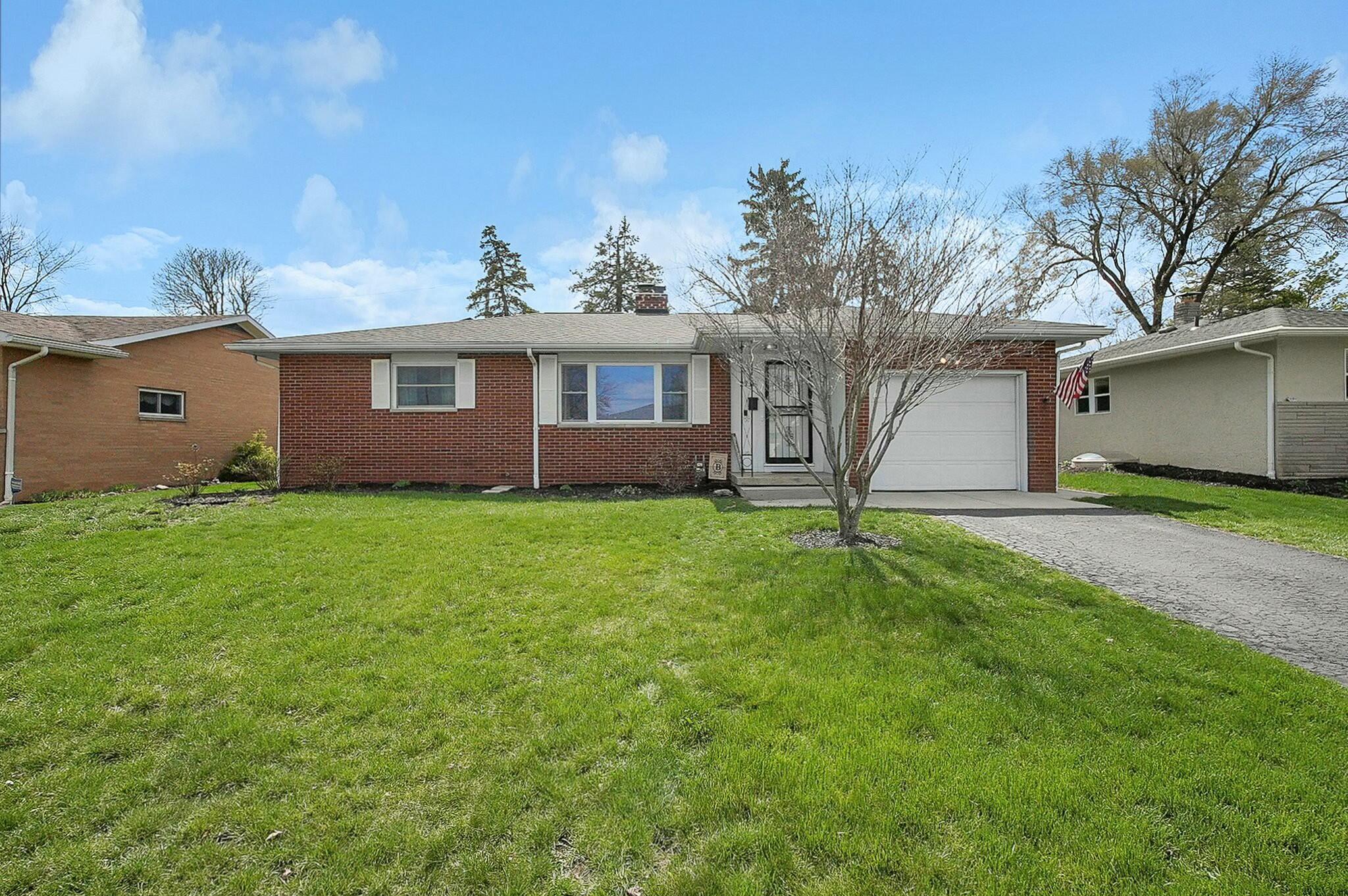 2715 Melane Avenue, Grove City, Ohio image 1