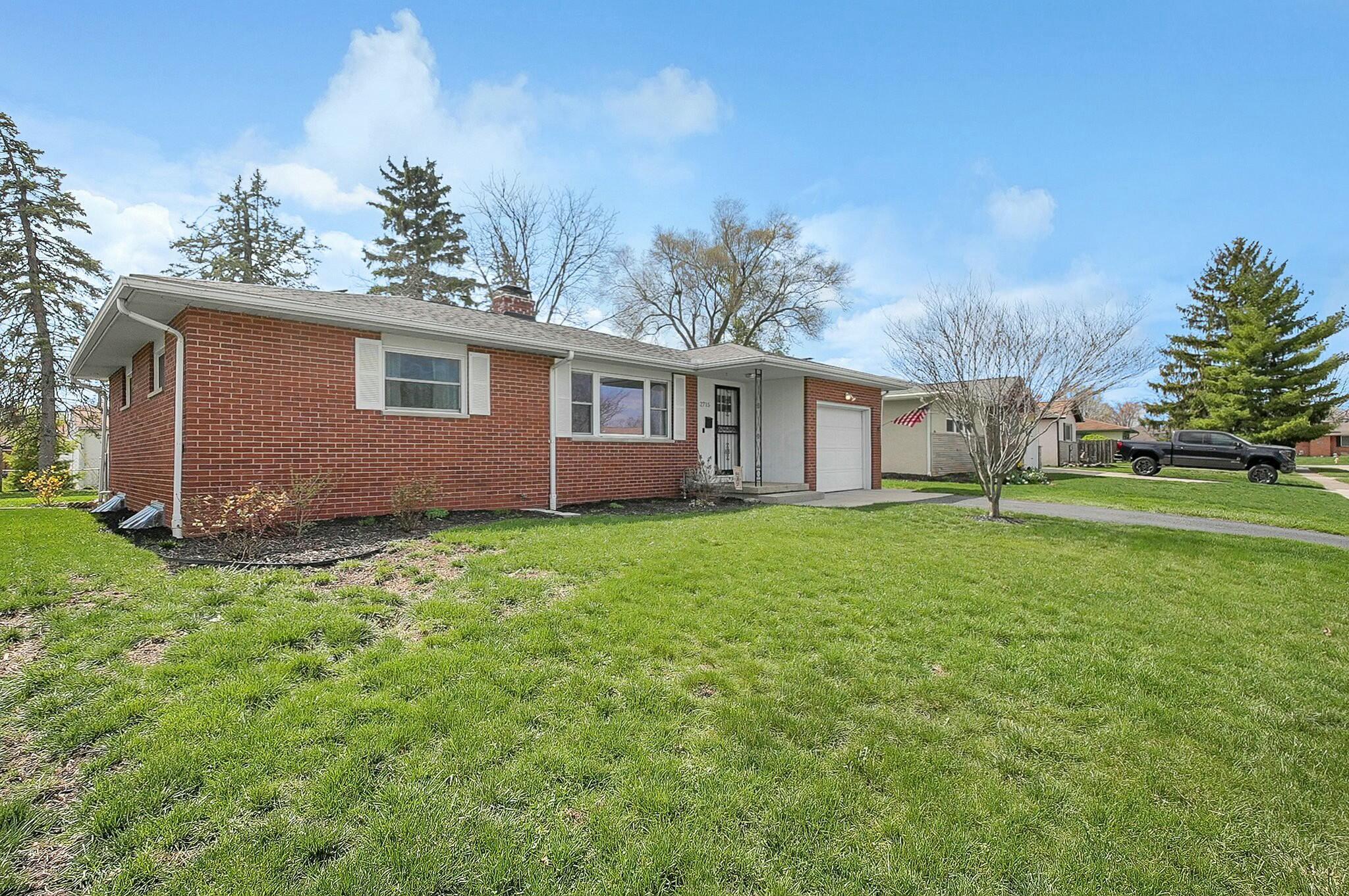 2715 Melane Avenue, Grove City, Ohio image 28