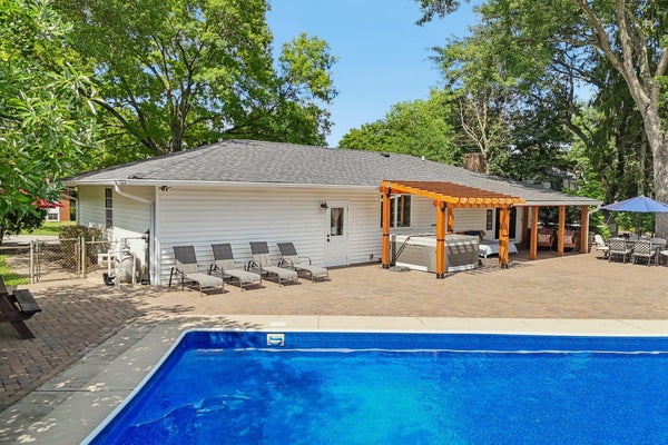857 LOOKOUT POINT DR, COLUMBUS, OH 43235 - Image 1696eb16dfc9f2a8d45534ef0f3bc313/4172975298