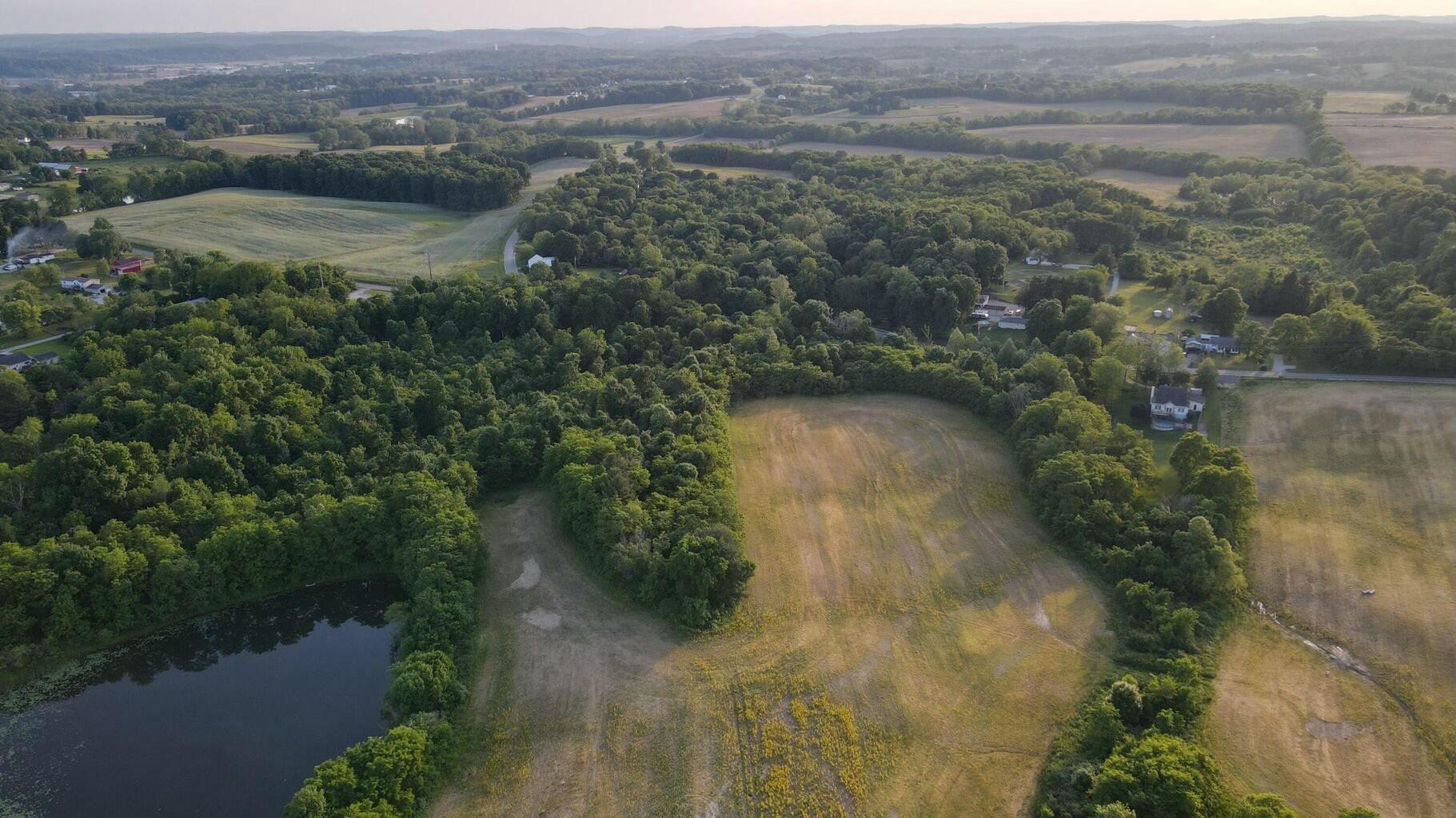 Lake Road, Lancaster, Ohio image 2