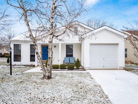 Photo of 7723 Stanlake Court, Columbus, OH 43235 (MLS # 225040615) Photo of 7723 Stanlake Court, Columbus, OH 43235 (MLS # 225040615)