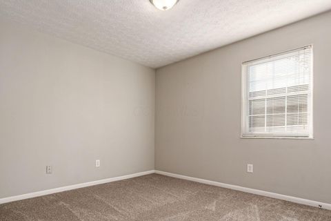 Tiny photo for 3066 Dorris Avenue, Columbus, OH 43202 (MLS # 225039650)
