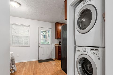 Tiny photo for 3066 Dorris Avenue, Columbus, OH 43202 (MLS # 225039650)