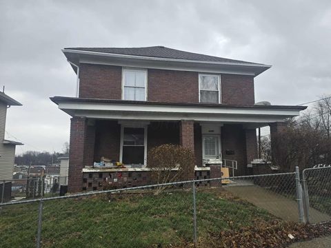 Photo of 1245 Wheeling Avenue, Zanesville, OH 43701 (MLS # 226001474)