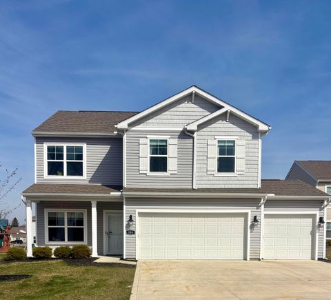 Photo of 384 Kells Court E, Newark, OH 43055 (MLS # 226007717)