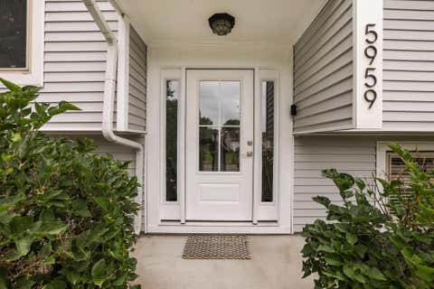 Tiny photo for 5959 Parkglen Road, Galloway, OH 43119 (MLS # 226028781)