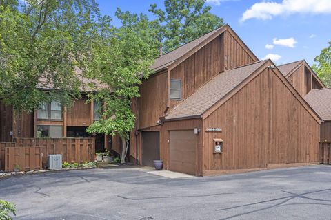 Photo of 4968 Wintersong Lane 10 #10, Westerville, OH 43081 (MLS # 225026062)