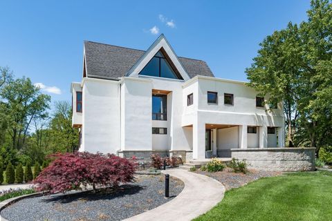 Photo of 100 Stonesthrow Drive, Alexandria, OH 43001 (MLS # 226016129)