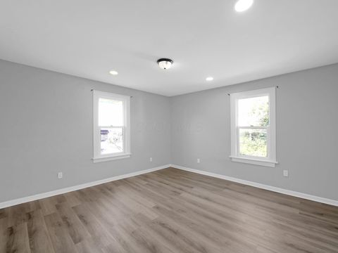 Tiny photo for 453 Stambaugh Avenue, Columbus, OH 43207 (MLS # 225039587)