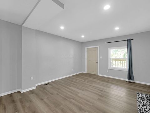 Tiny photo for 453 Stambaugh Avenue, Columbus, OH 43207 (MLS # 225039587)