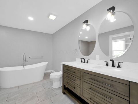 Tiny photo for 453 Stambaugh Avenue, Columbus, OH 43207 (MLS # 225039587)