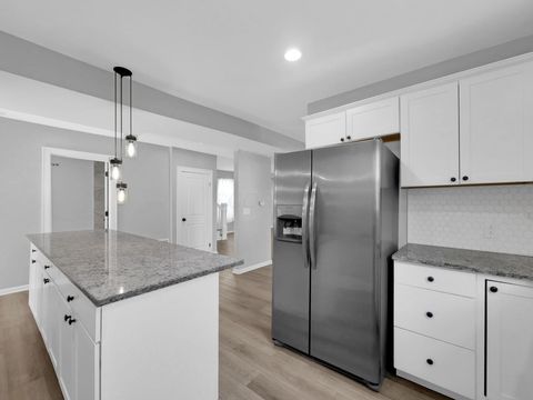 Tiny photo for 453 Stambaugh Avenue, Columbus, OH 43207 (MLS # 225039587)