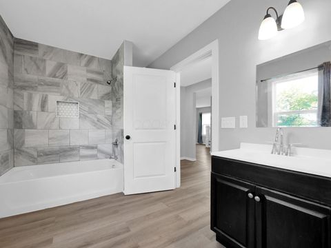 Tiny photo for 453 Stambaugh Avenue, Columbus, OH 43207 (MLS # 225039587)