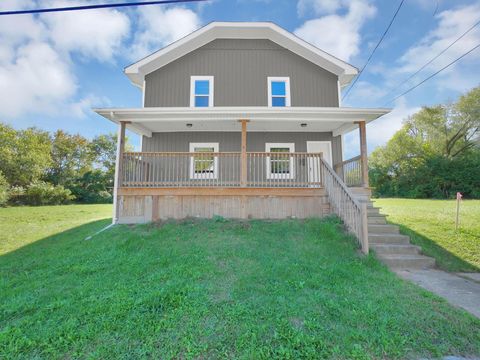Photo of 453 Stambaugh Avenue, Columbus, OH 43207 (MLS # 225039587)