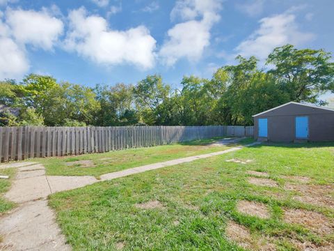 Tiny photo for 453 Stambaugh Avenue, Columbus, OH 43207 (MLS # 225039587)